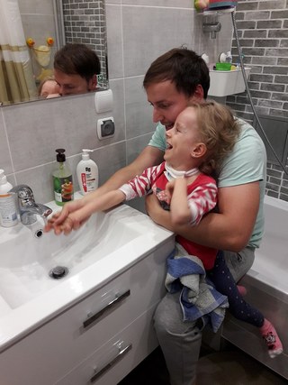 Zuzia, Spes i&nbsp;program do&nbsp;rocznych pitów